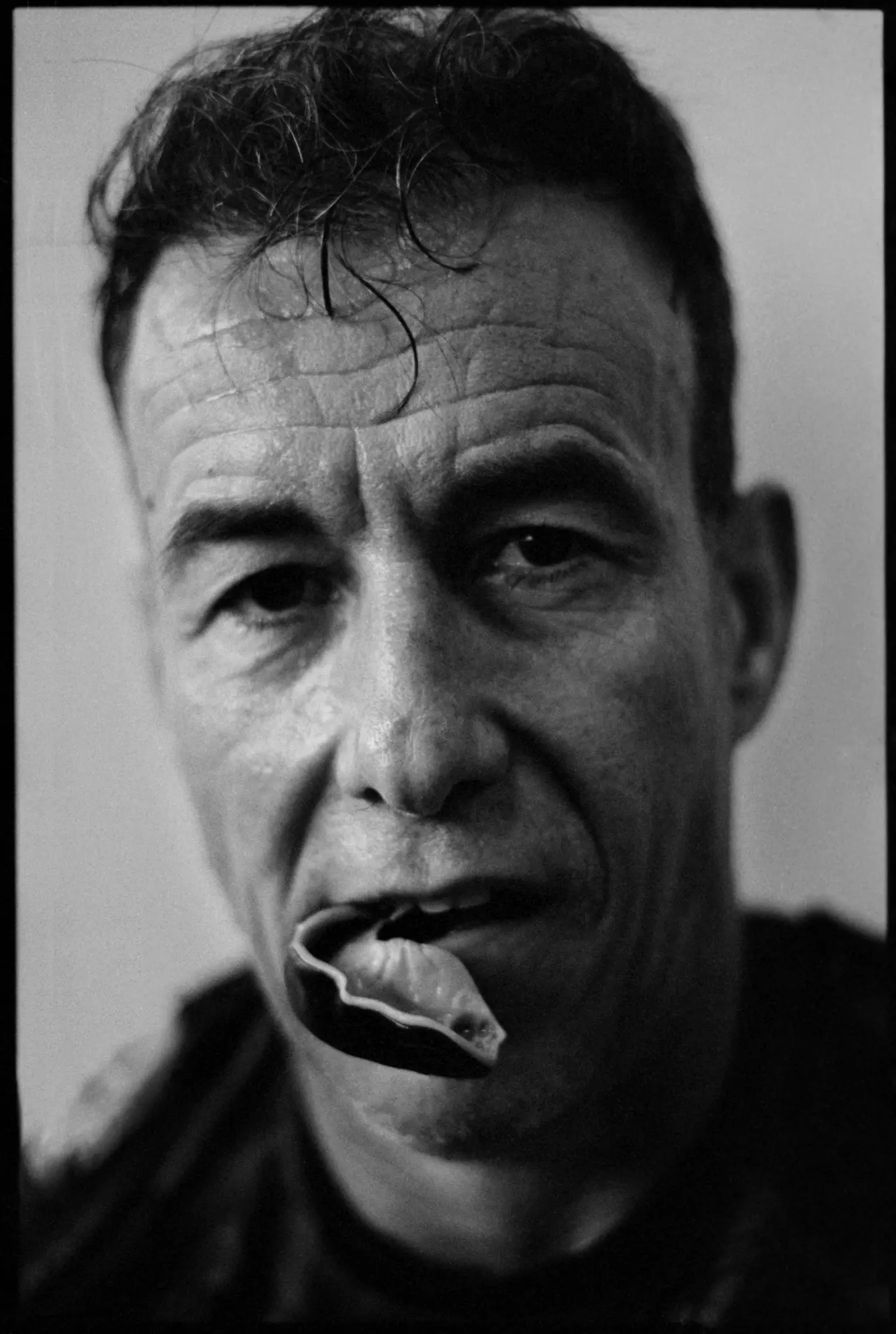 ON THE MAT - Image 30